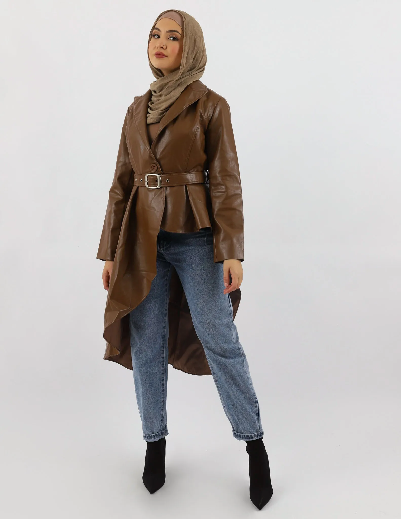 Escape Asymmetric Jacket